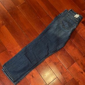Lee ( legendary style) blue jeans , size 14 straight leg/ short/ mid rise
